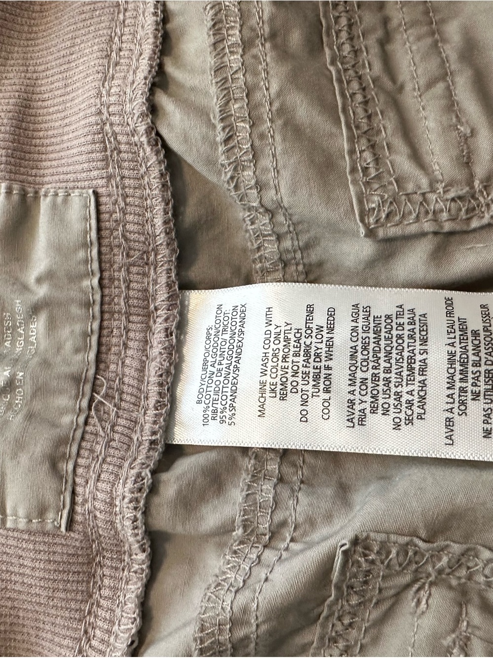 Calvin Klein Women’s  Light Beige Cargo Capri Pants - Picture 8 of 8